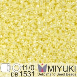 Miyuki Delica 11/0 - Op Pale Yellow Ceylon AB 5g