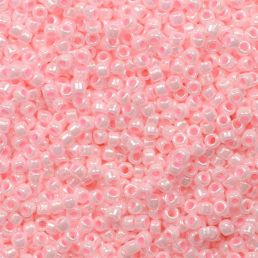 Toho - 15/0 - Opaque-Lustered Baby Pink 5g
