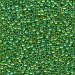 Toho round - 11/0 - Inside-Color Lime Green/Opaque Green Lined 10 g