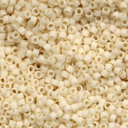 Miyuki Delica 11/0 - Matte Opaque Dark Cream DB0762 - 5 g