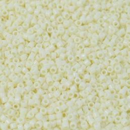 Miyuki Delica 11/0 -Opaque Light Ivory - DB1130 - 5g